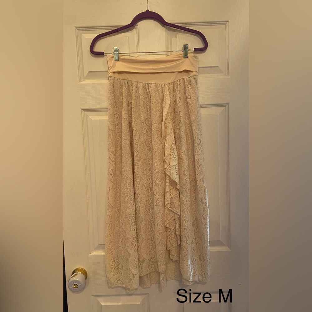 Elegant Cream Lace Skirt